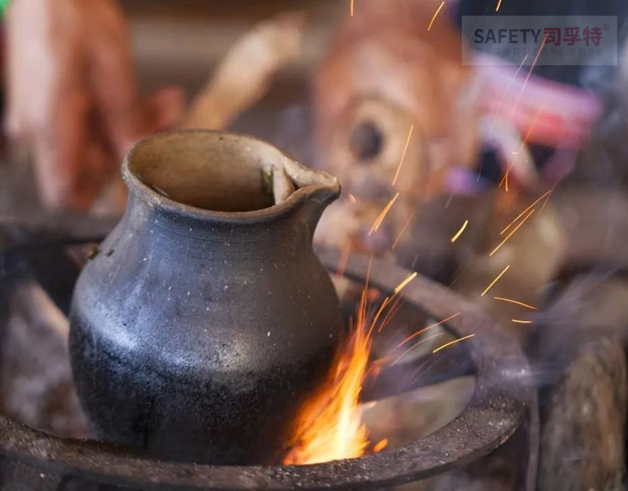 火塘烤茶（圍爐煮茶）文化：人間煙火，歲月靜好 (圖3)