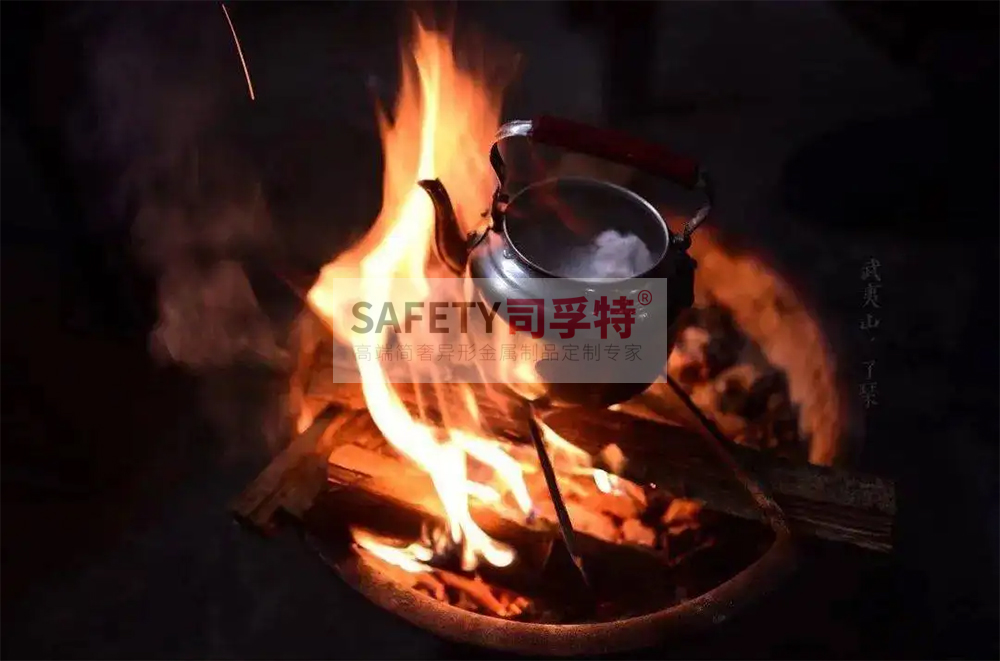 經典永不過時，“圍爐煮茶”掀起新式社交風「司孚特圍爐茶桌」(圖1)